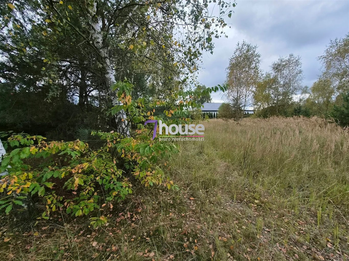 Piękna duża działka budowlana z drzewami 1069 m² - Widok 4