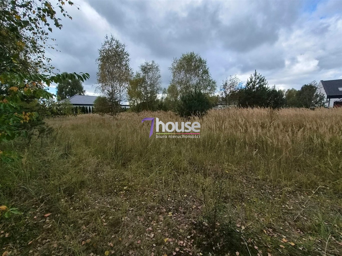 Piękna duża działka budowlana z drzewami 1069 m² - Widok 3