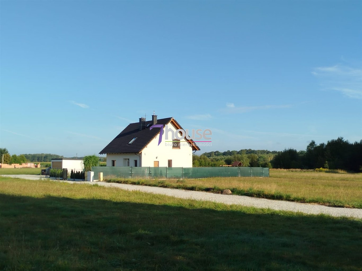 Urokliwa działka 642 m² z własną prywatną drogą - Widok 4