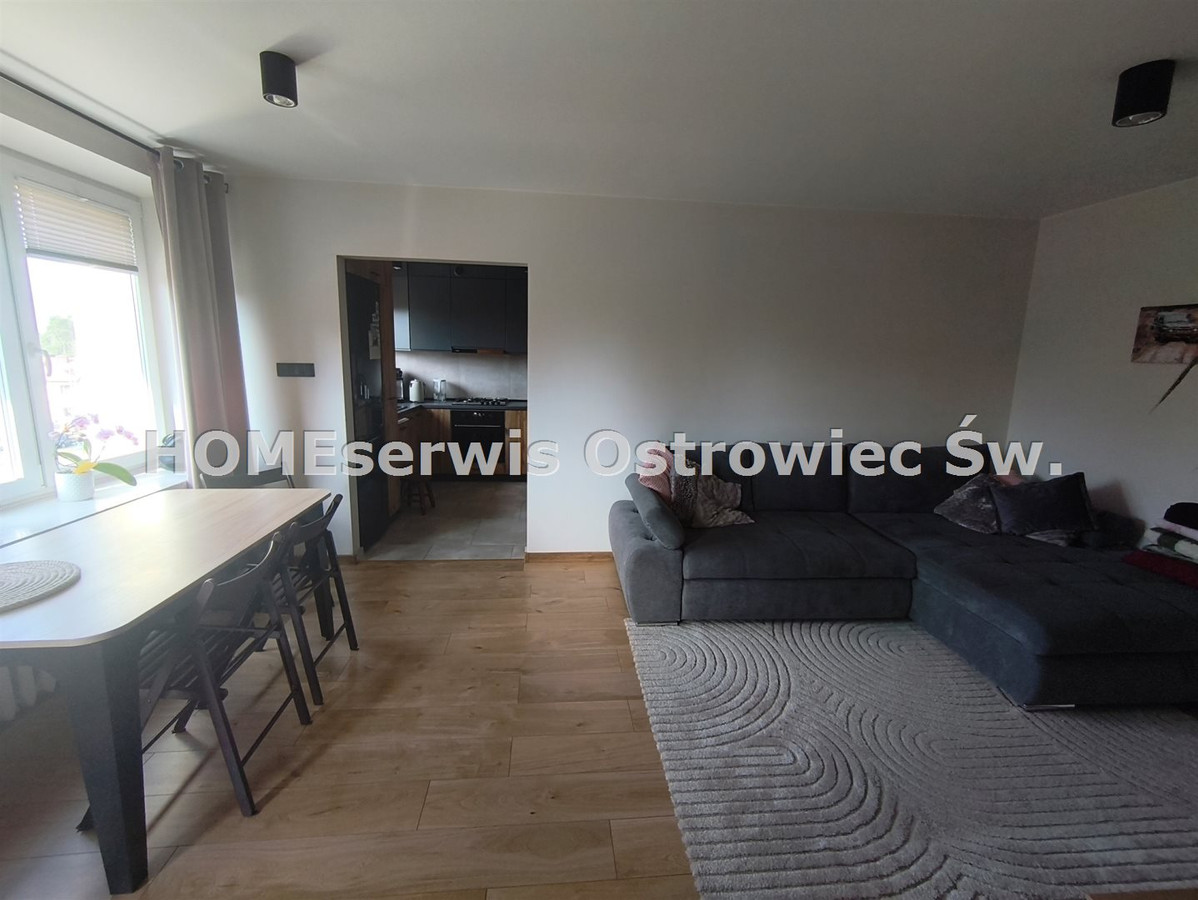 Apartment in Ostrowiec Świętokrzyski, Sienkiewiczowskie, Śródmieście - Widok 3