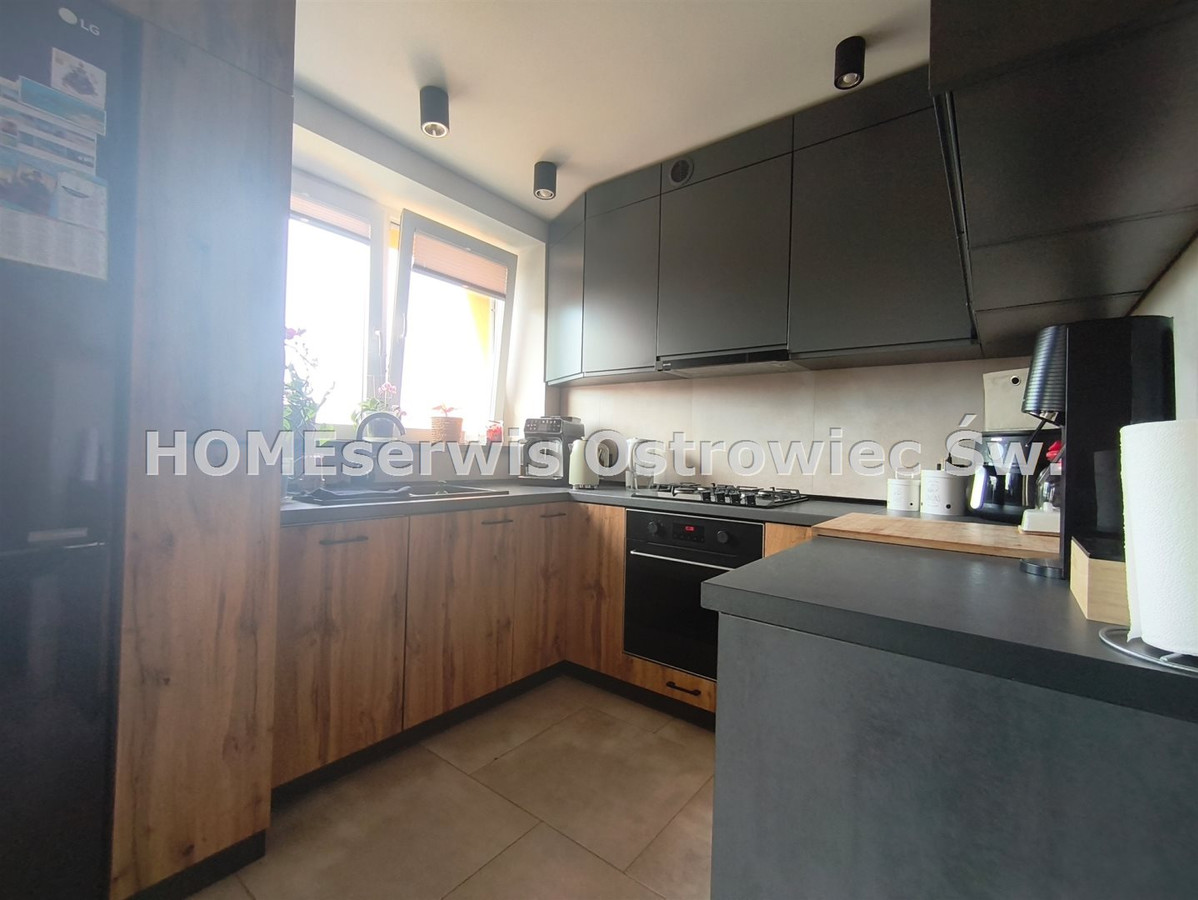 Apartment in Ostrowiec Świętokrzyski, Sienkiewiczowskie, Śródmieście - Więcej
