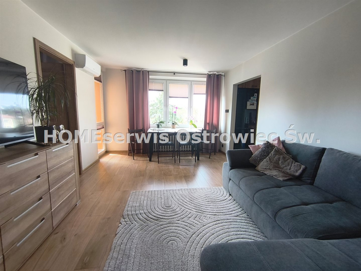 Apartment in Ostrowiec Świętokrzyski, Sienkiewiczowskie, Śródmieście - Widok 2
