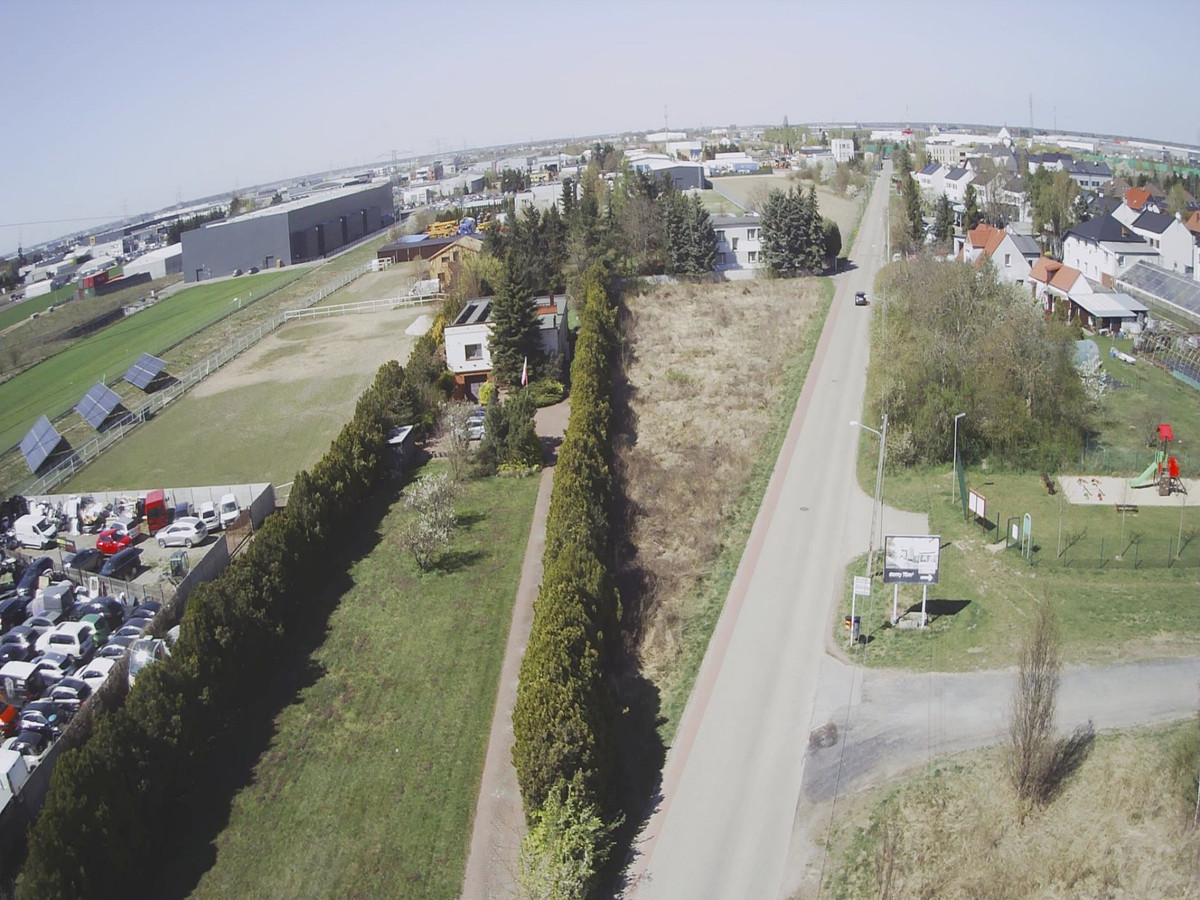 Działka w Komornikach – 2360 m², świetna lokalizacja - Widok 2