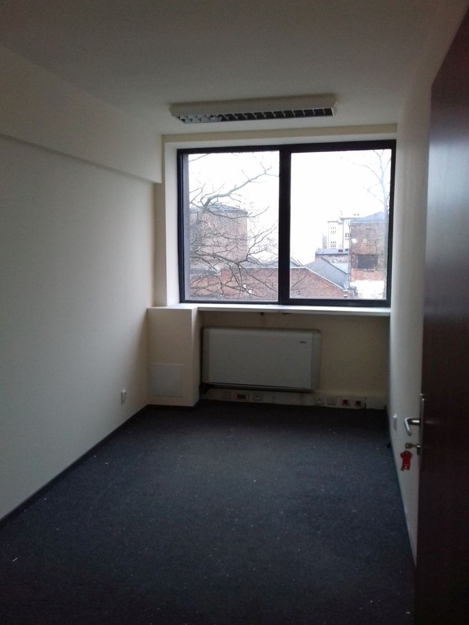 Lokal Biurowy 66 m² z Klimatyzacją w Bardzo Dobrej Lokalizacji - Widok 3