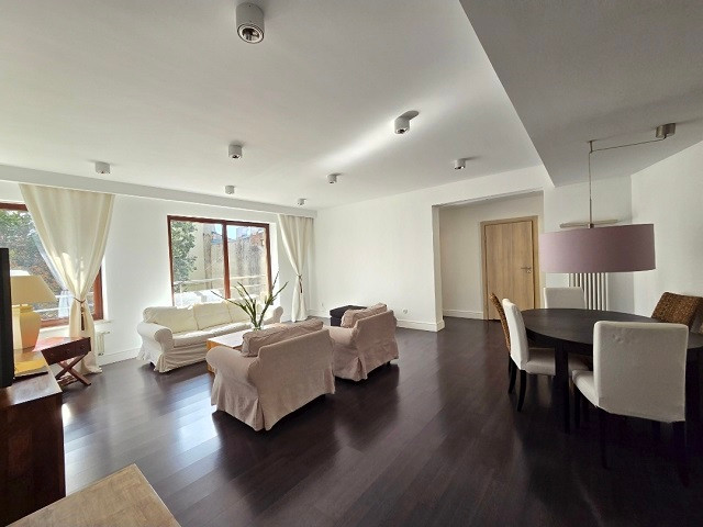 Piękny, przestronny apartament w centrum Łodzi