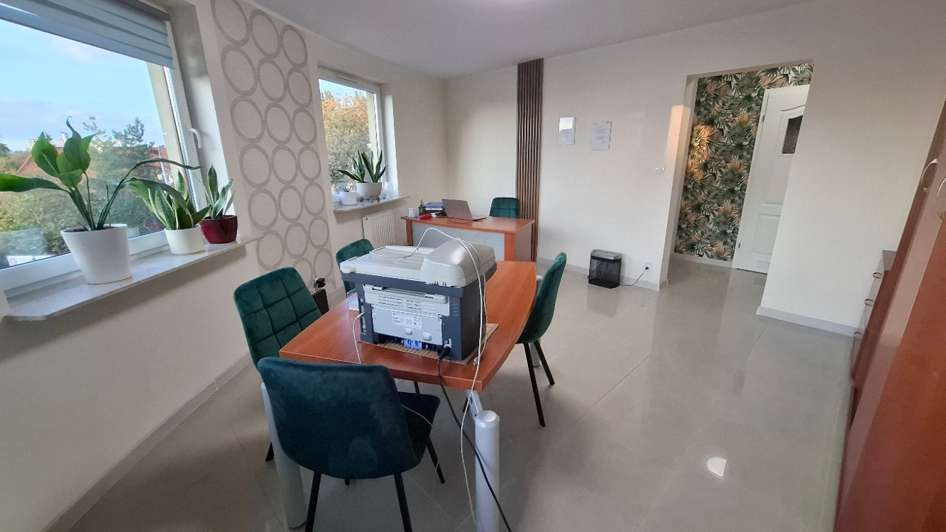 Prestiżowe biuro 37,55 m² przy ul. Zwycięskiej – Rondo Ojca Pio. Wolne od zaraz