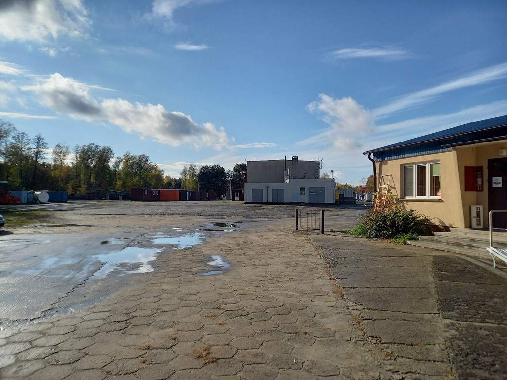 Atrakcyjna nieruchomość - kompleks budynków - Widok 3