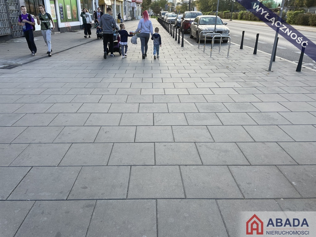 Wysoki lokal duże witryny nowa klima parkingi - Widok 3
