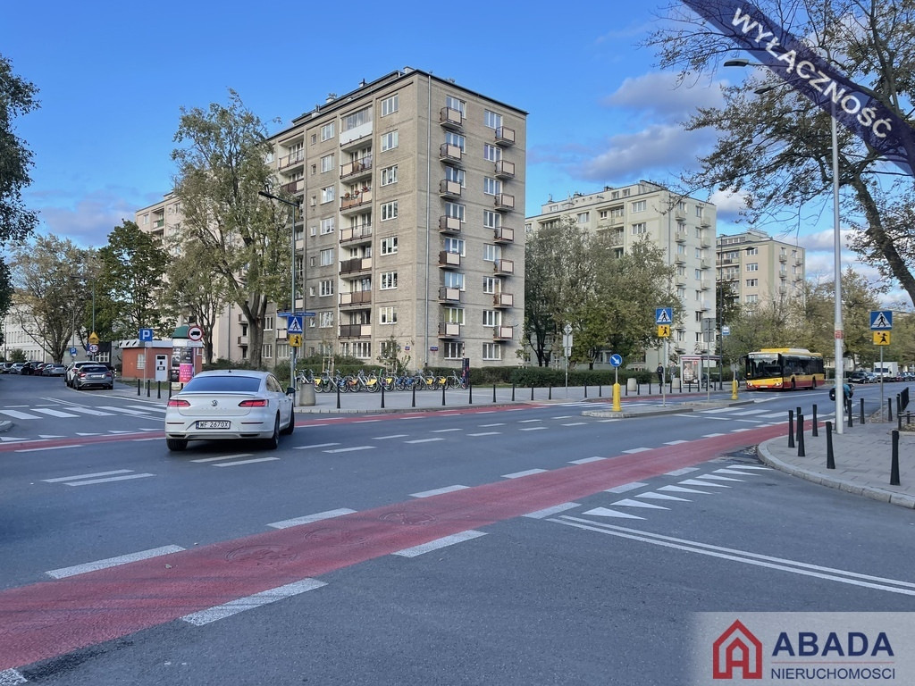 Wysoki lokal duże witryny nowa klima parkingi - Widok 4