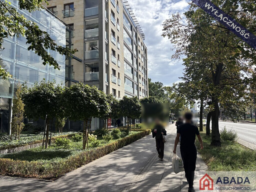 Narożny wykończony lokal, witryny od ulicy parking - Widok 3