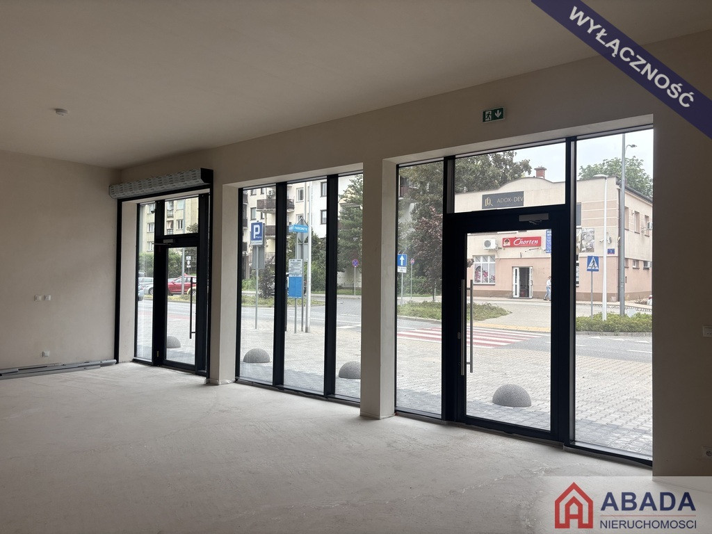 Деловен простор, 111 m²