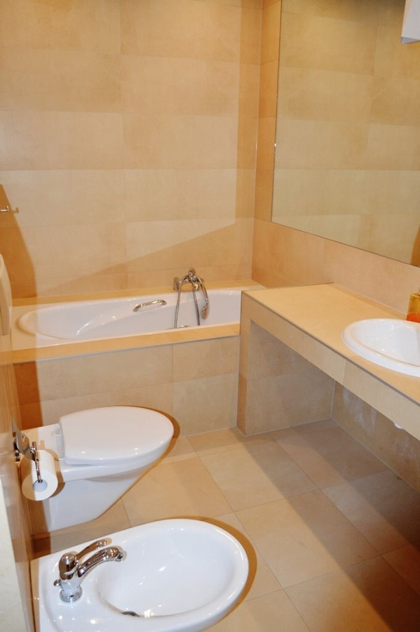 Apartment in Warszawa, Stegny, Mokotów - More