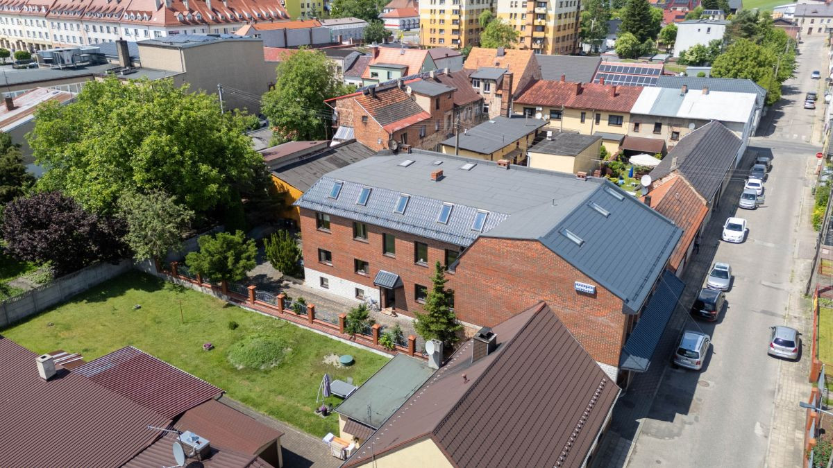 Przestronny budynek handlowo usługowy - Widok 2
