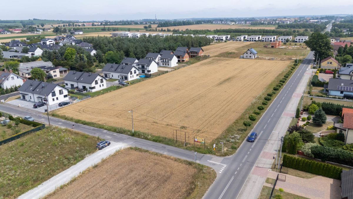 Działka budowlana Lubliniec Wymyślacz 1,1ha - Więcej