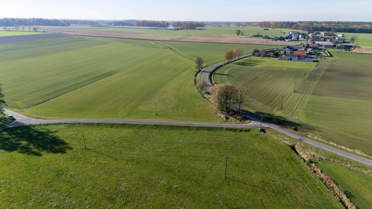 Działka budowlana Dzielna 1448 m² - Więcej
