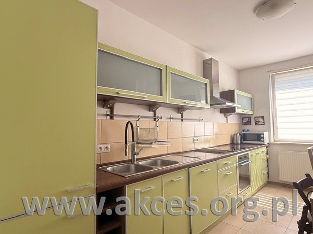 3 pokoje 80m2, balkon, centrum Piaseczna 4000zł