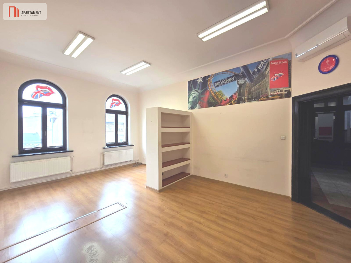 Poslovni prostor, 156 m²