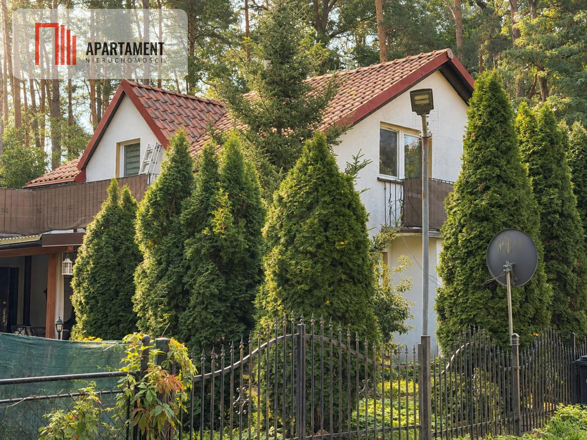 Ház, 140 m², telek 585 m²