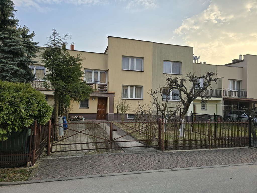 Dom – Busko-Zdrój, Osiedle Józefa Piłsudskiego, powiat buski - Widok 4