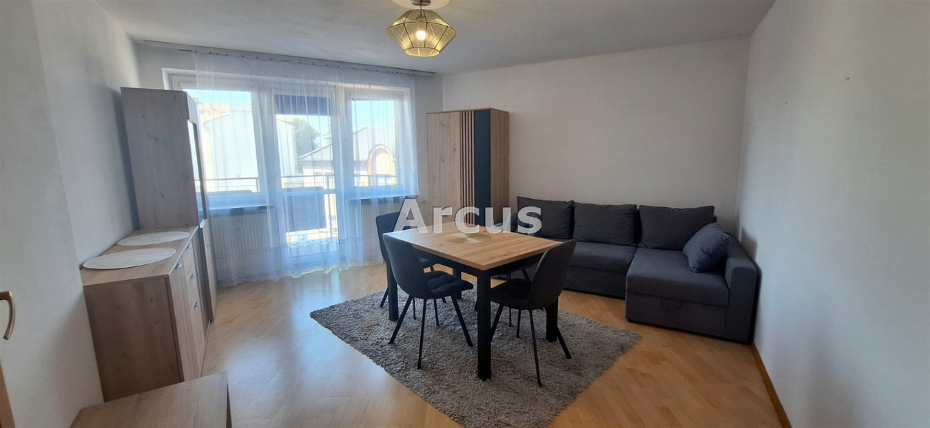 Apartment in Tarnów, Osiedle Starówka, Śródmieście - Widok 2