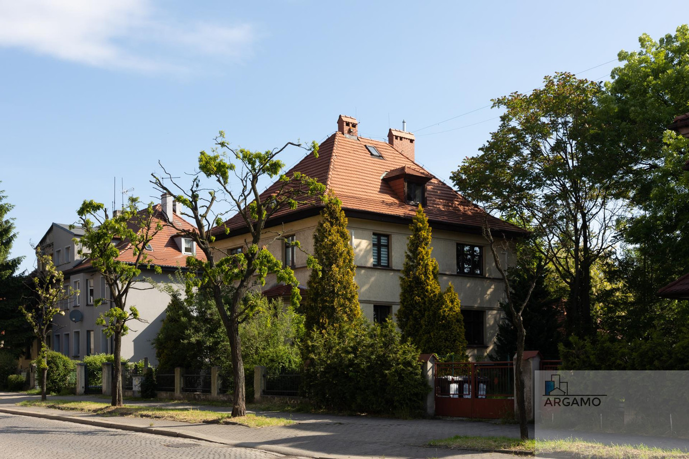 Przestronna siedziba dla Twojego Biznesu. REZERWACJA
