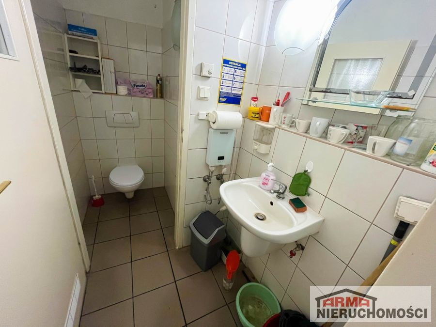 LOKAL UŻYTKOWY W CENTRUM - Więcej