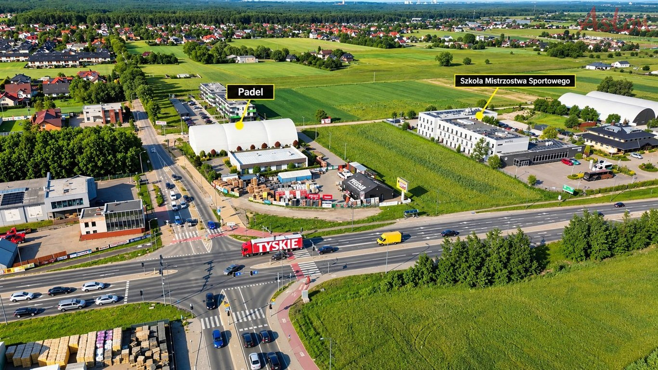 Obiekt komercyjny + plac 2030 m² | DK44 | TIR - More