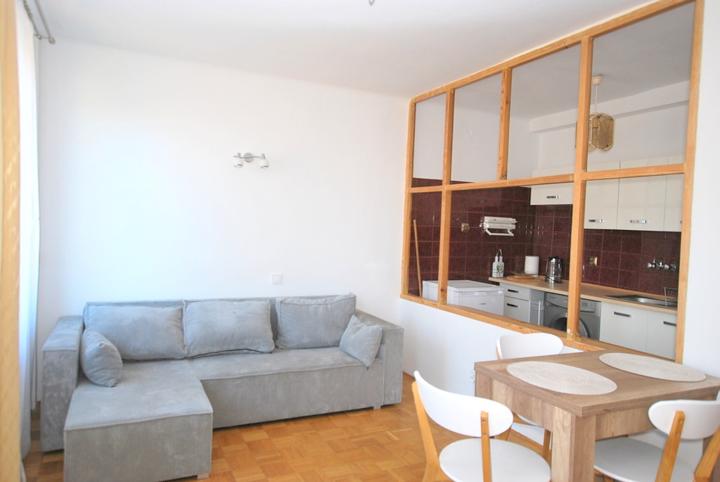 2 pokoje, balkon, ciche, metro