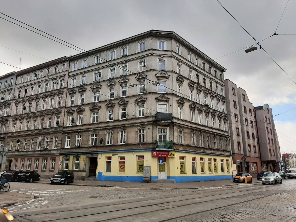 Commercial property, 220 m²