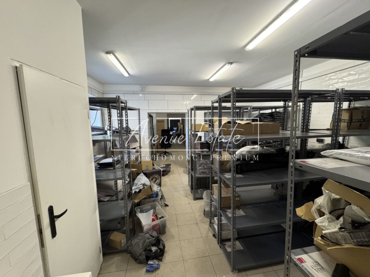 Przestronny samodzielny budynek 340 m² + parking - Widok 5