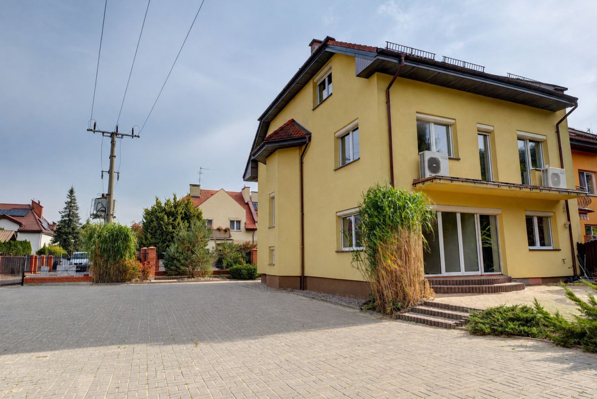 Budynek 274m² na sprzedaż - Warszawa Bielany
