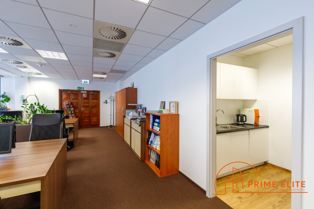 Gotowe biuro 250 m2 / Salomea