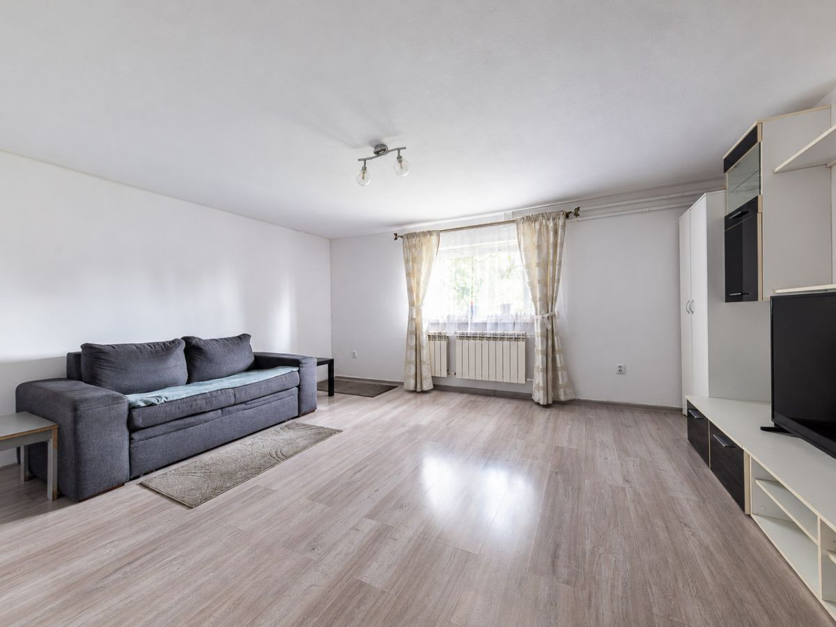 7 pokoi, działka 1002 m², świetna lokalizacja
