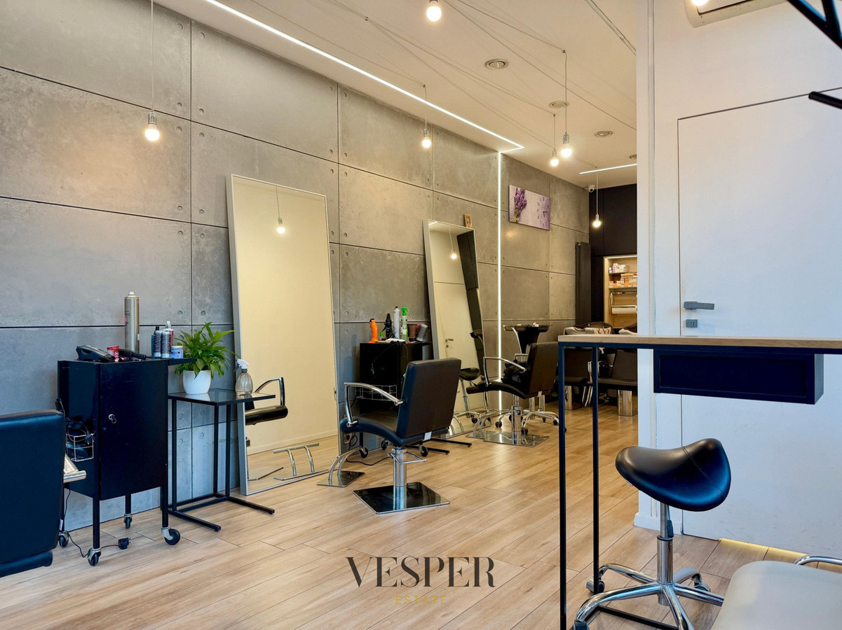 Działający salon fryzjerski z najemcą w centralnym punkcie Łodzi