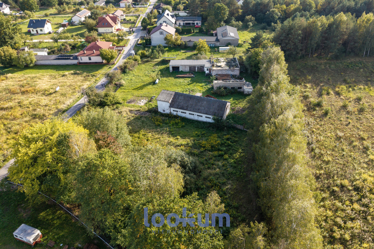Duża działka z budynkami | 5099 m² | Media - Widok 3