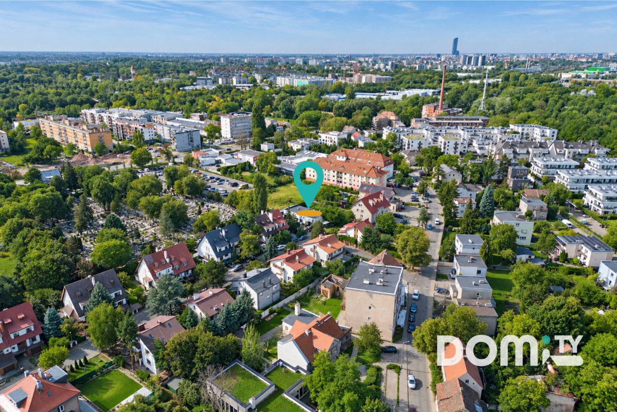 Działka 485 m², budynek, możliwość rozbudowy - Więcej