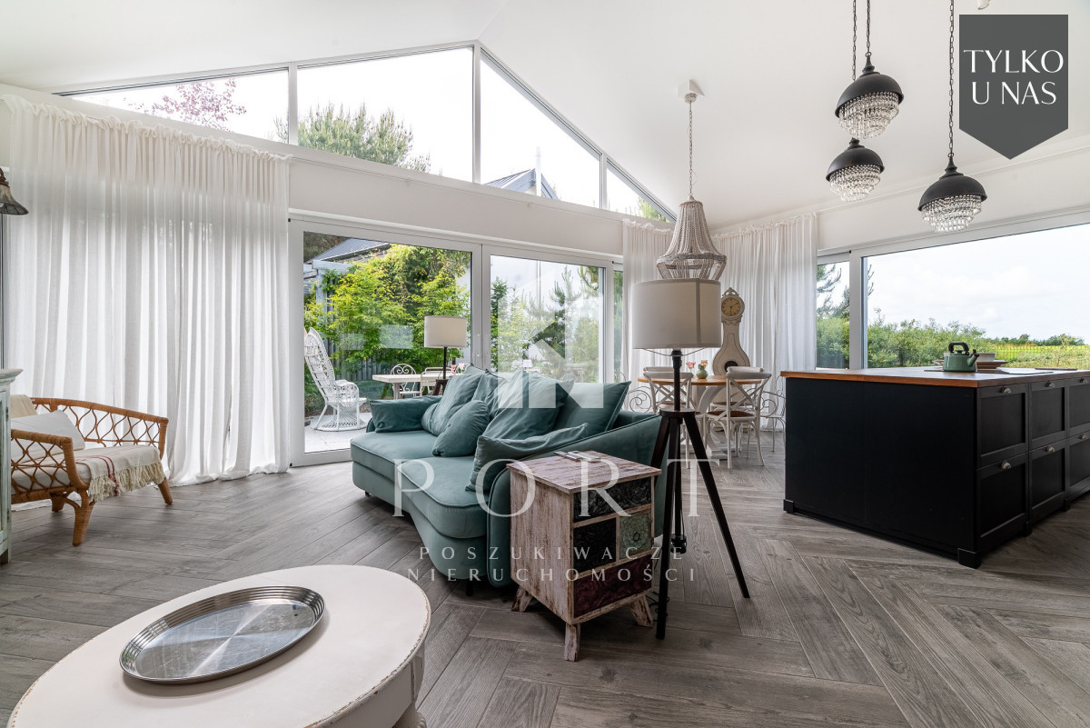 House, 216 m², land 2800 m²