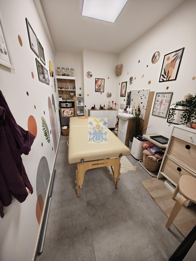 Kliny Zacisze, Dębniki lokal 82 m² parter, witryna - Więcej