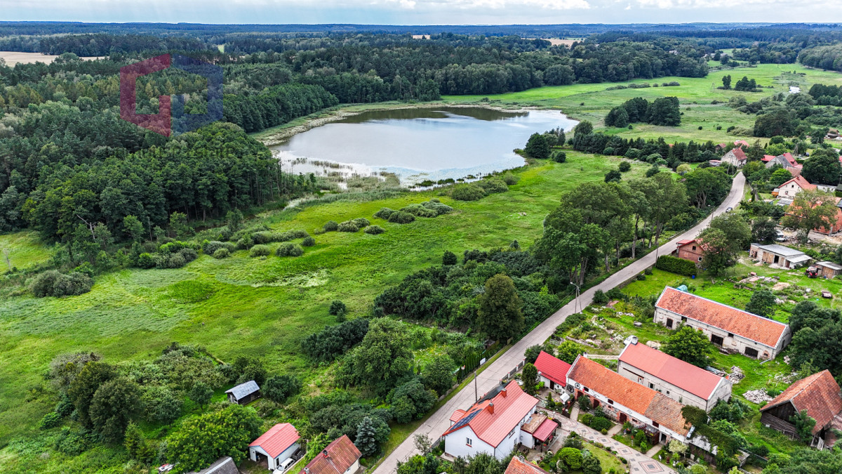 Działka budowlana z widokiem na jezioro i las - Widok 4