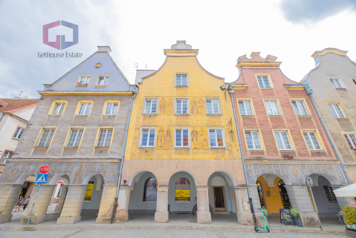 Apartament na starówce z widokiem na wysoką bramę - Widok 6