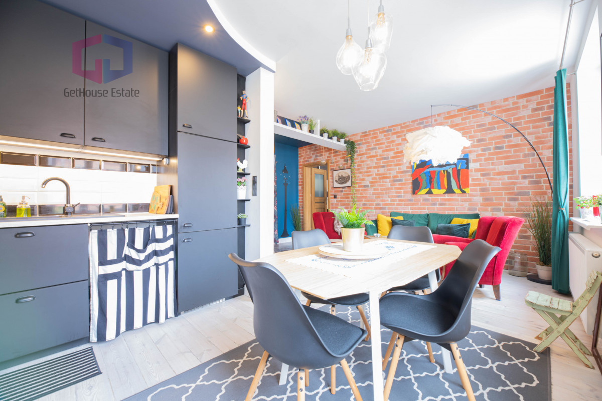 Apartament na starówce z widokiem na wysoką bramę - Widok 3