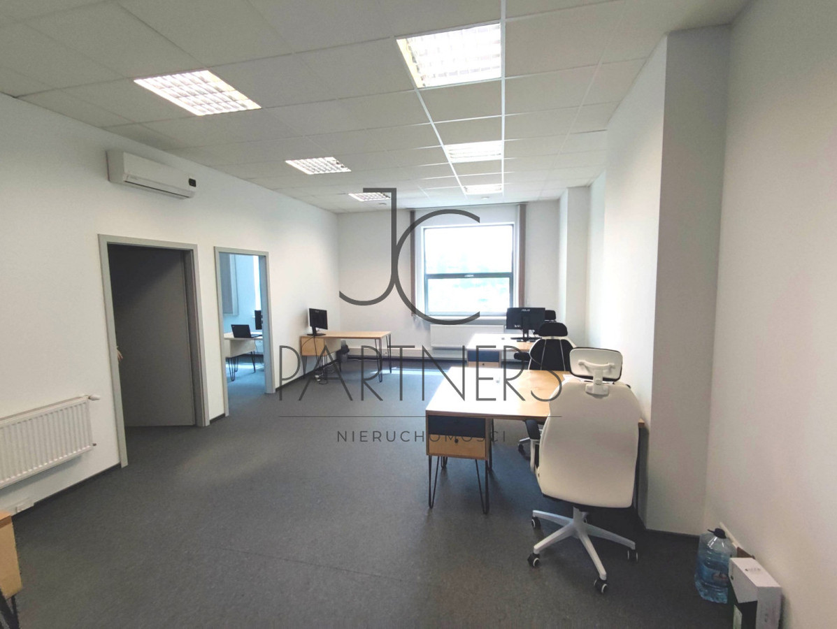 Biuro 74 m², Włochy, Budynek B - Widok 3
