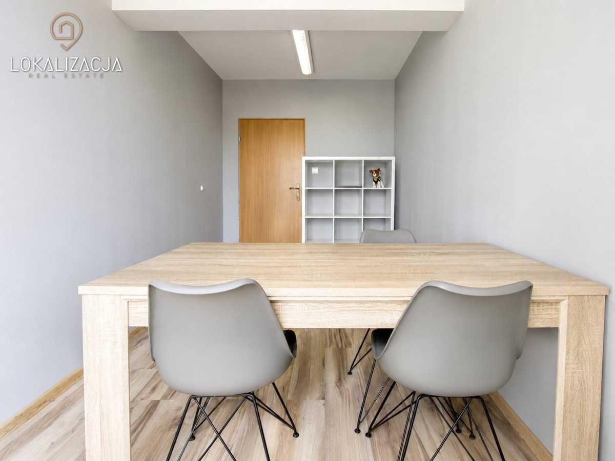 Biuro 30 m² blisko centrum z bezpłatnym parkingiem - Widok 3