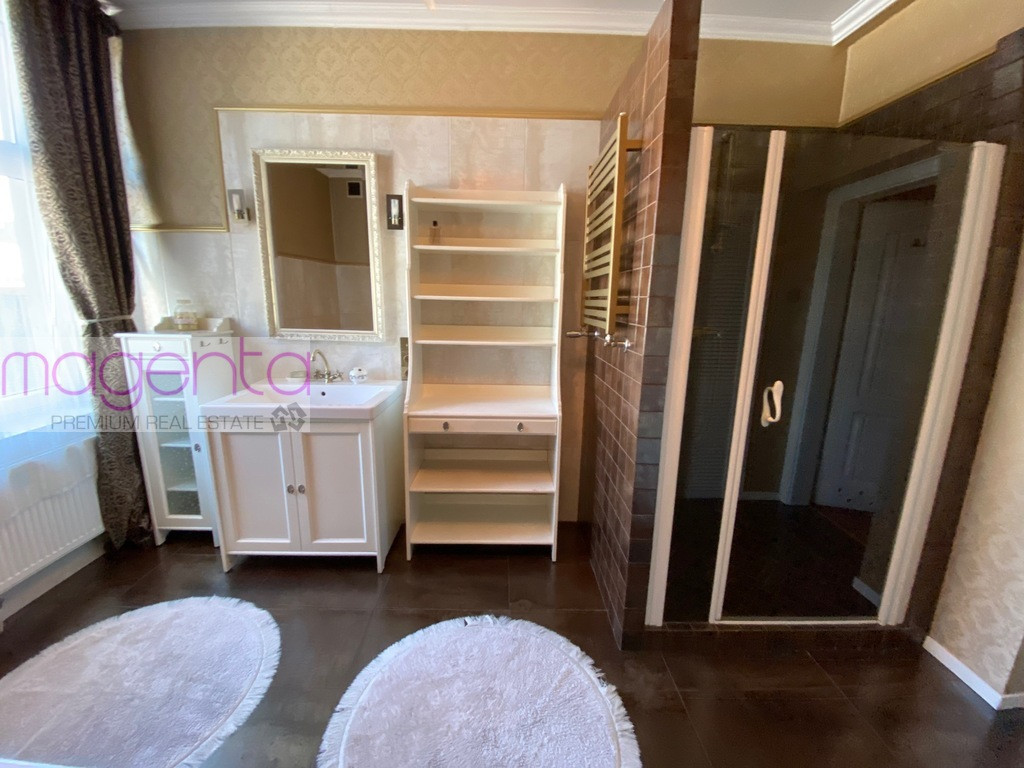 Apartment in Katowice, Śródmieście - Widok 6
