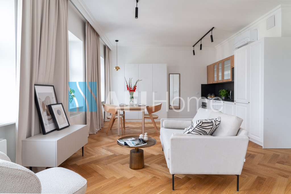 Bez prowizji | Złota, Śródmieście | 2-pokojowy apartament | GYM