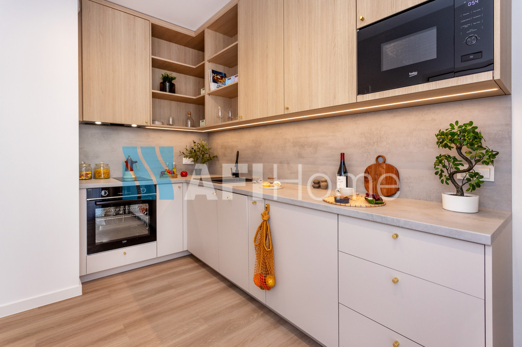 Bez prowizji | Mieszkanie typu studio z balkonem - More