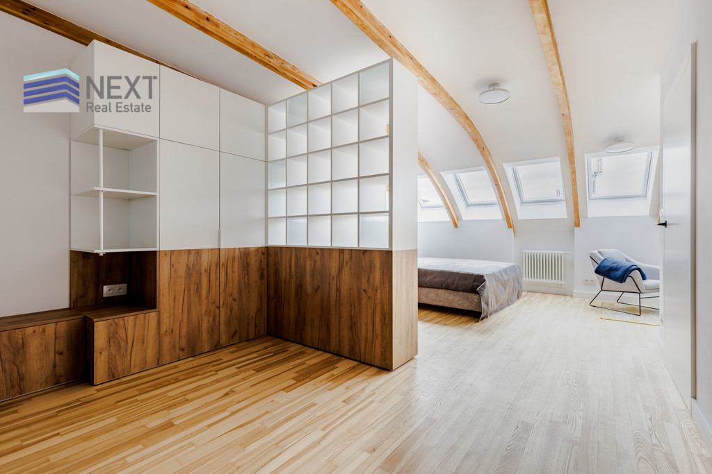 Wyjątkowy dwupoziomowy apartament w Śródmieściu
