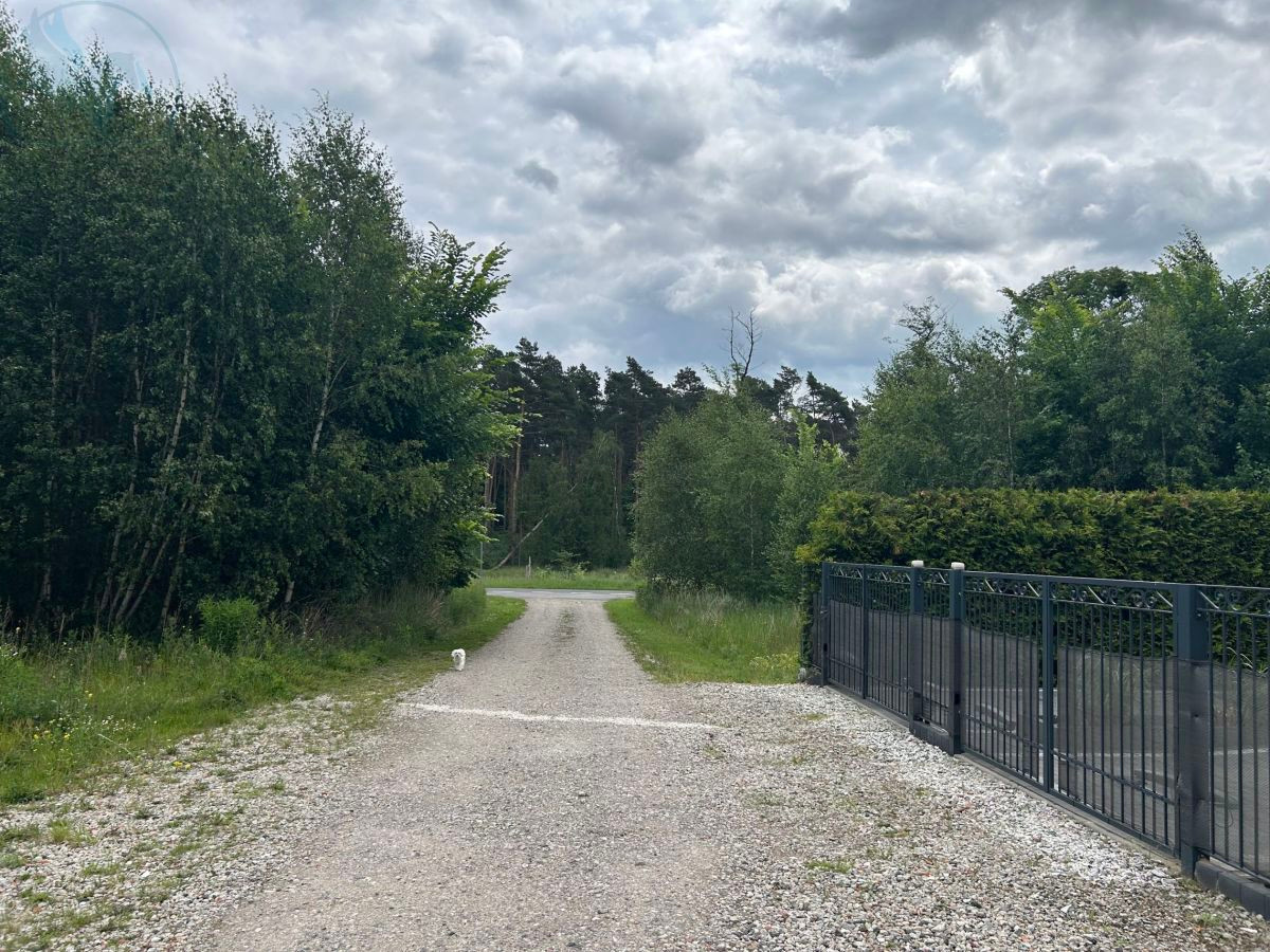 Land, 797 m²