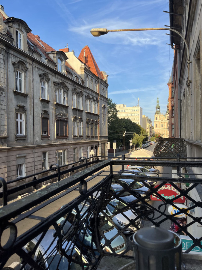 Dużym balkon, zadbana kamienica, blisko St. Rynku