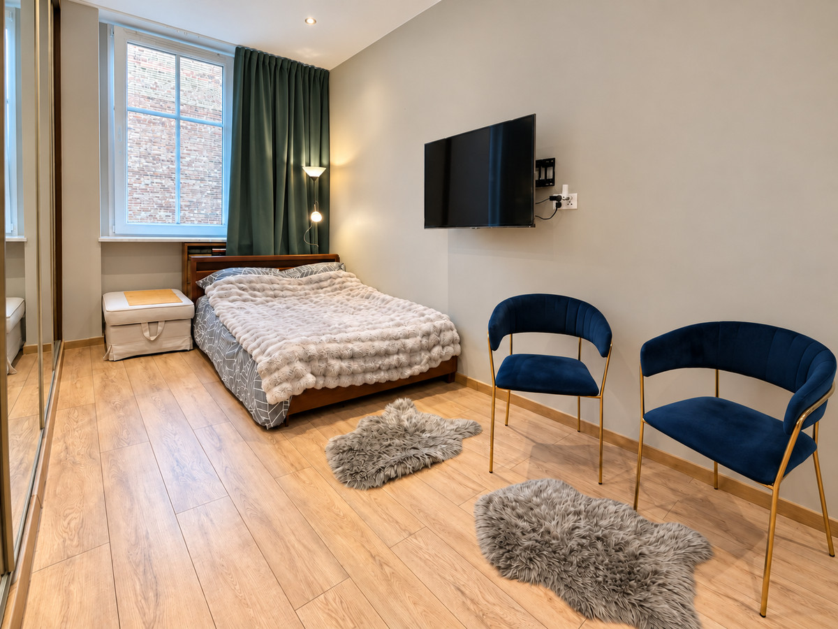 Przestronne mieszkanie 3-pokojowe o powierzchni 87 m² w zabytkowej kamienicy